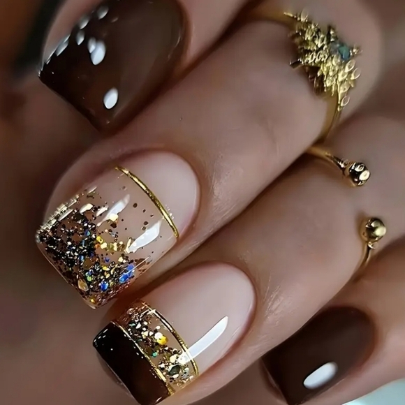 24 Pieces Fake Press On Nails - Picture 1 of 5